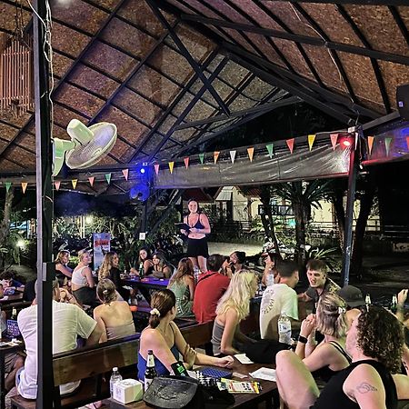 Blanco Hostel Lanta 18 To 35 Koh Lanta Ngoại thất bức ảnh