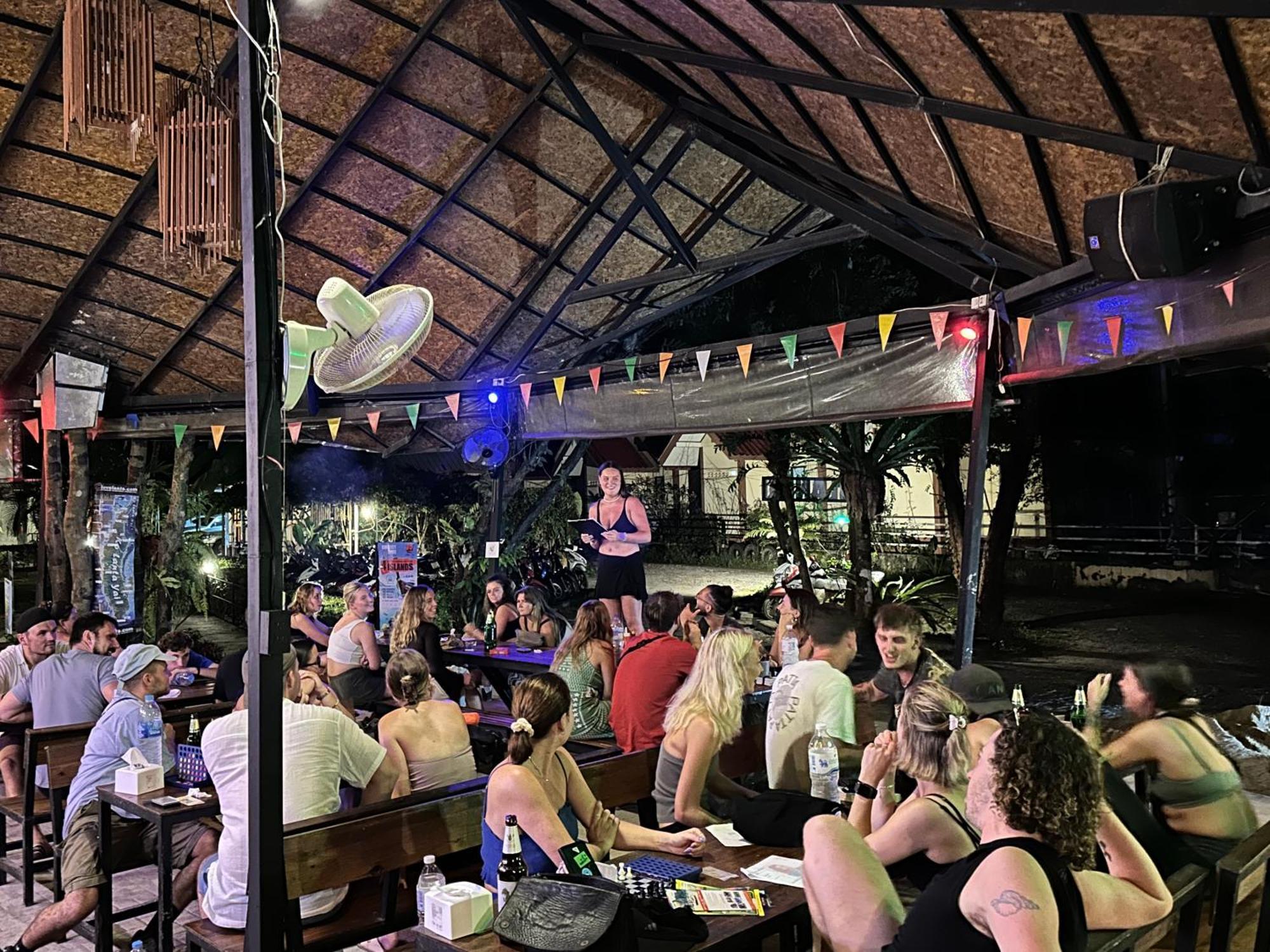 Blanco Hostel Lanta 18 To 35 Koh Lanta Ngoại thất bức ảnh