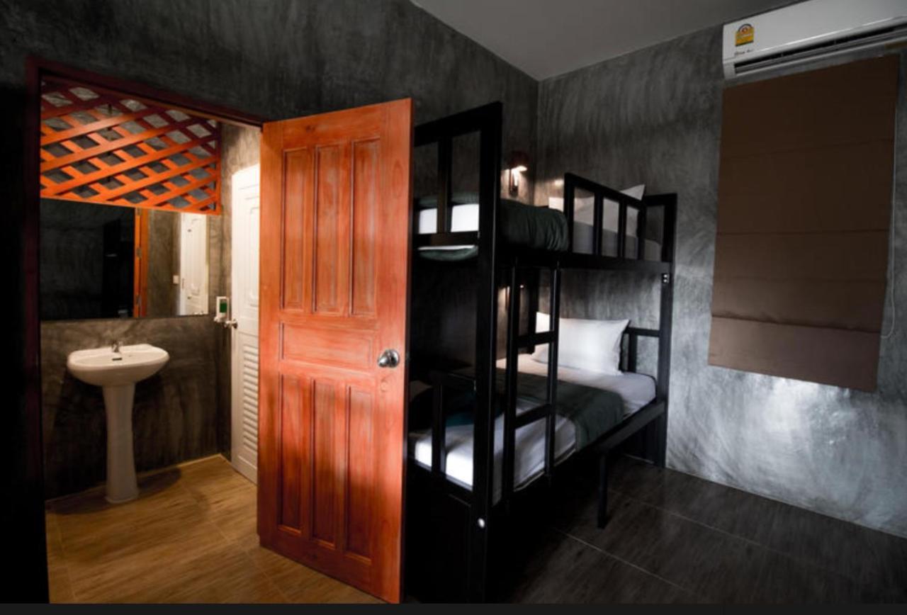 Blanco Hostel Lanta 18 To 35 Koh Lanta Ngoại thất bức ảnh